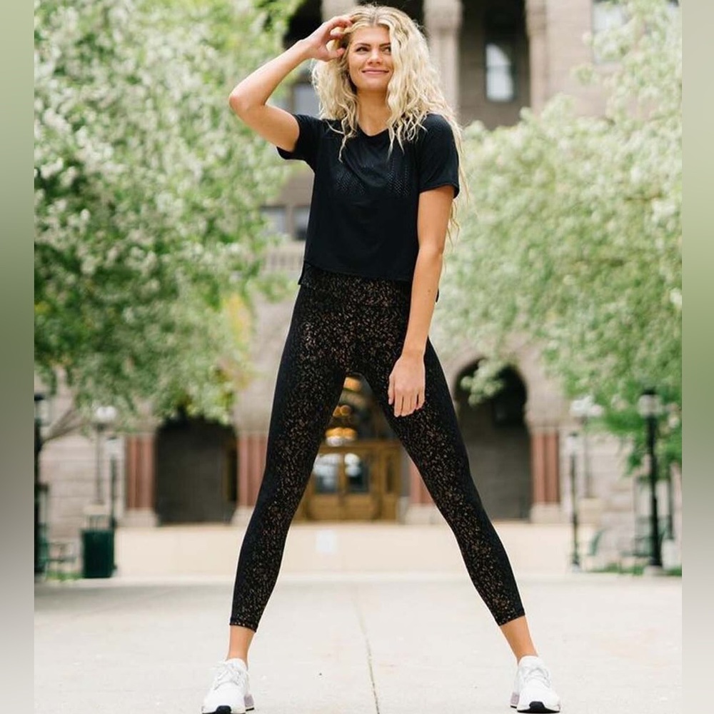 Zyia Leggings - Metallic Rose Gold